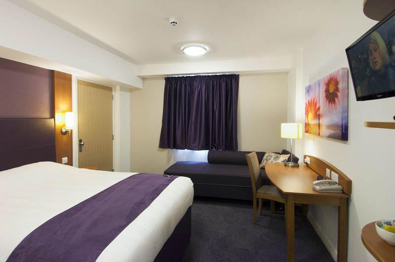 Premier Inn Premier Inn York South West Extérieur photo