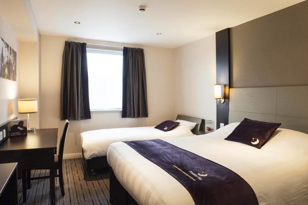 Premier Inn Premier Inn York South West Extérieur photo