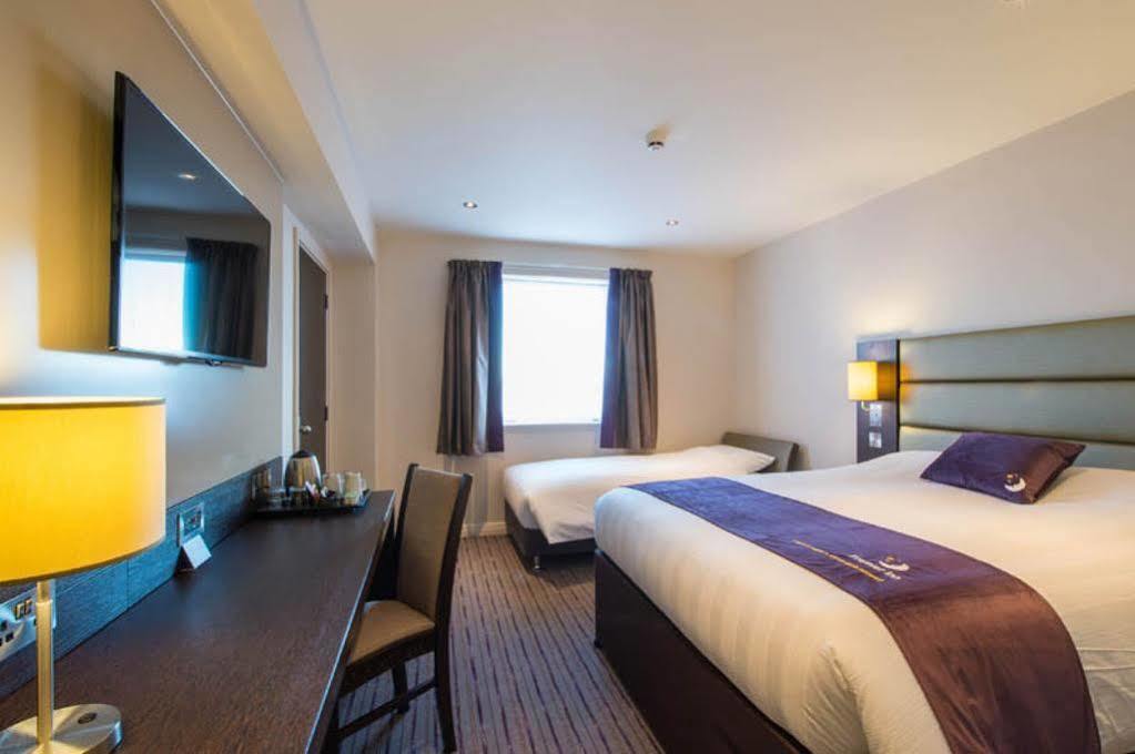 Premier Inn Premier Inn York South West Extérieur photo