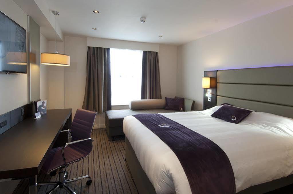 Premier Inn Premier Inn York South West Extérieur photo