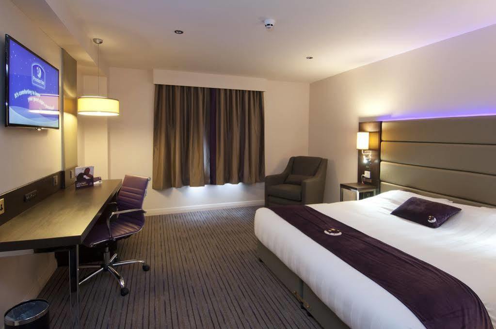 Premier Inn Premier Inn York South West Extérieur photo